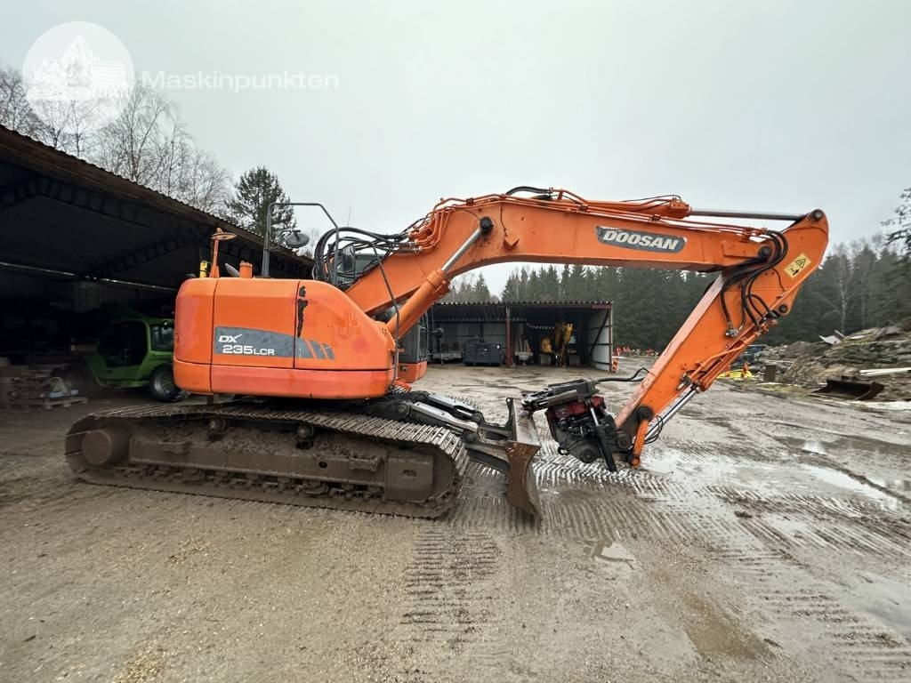 Doosan DX 235 LCR - Гусеничный экскаватор: фото 5 Doosan DX 235 LCR - Гусеничный экскаватор: фото 5