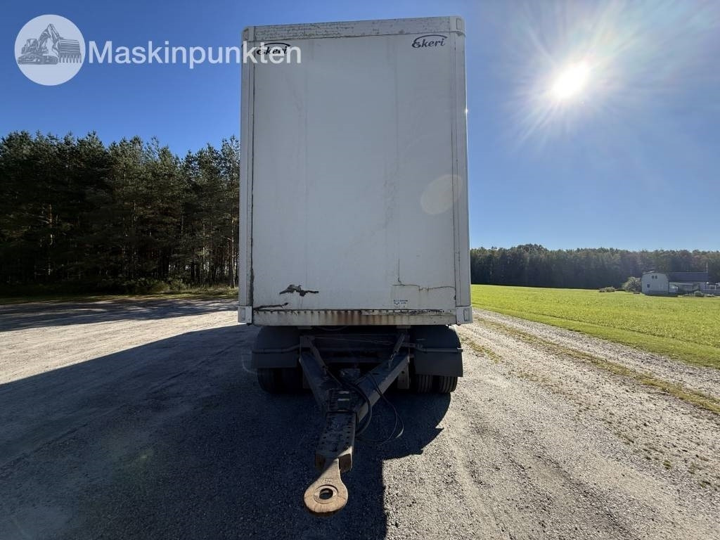 Ekeri L4 - Прицеп-фургон: фото 2 Ekeri L4 - Прицеп-фургон: фото 2