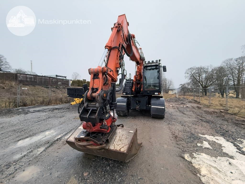Hitachi ZX 170 W-5 B - Колёсный экскаватор: фото 4 Hitachi ZX 170 W-5 B - Колёсный экскаватор: фото 4