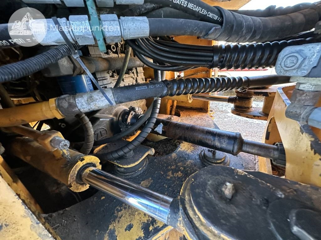 Колёсный погрузчик Hyundai HL 730 TM-7: фото 44 Колёсный погрузчик Hyundai HL 730 TM-7: фото 44