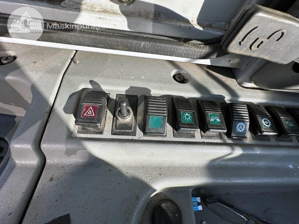 Колёсный погрузчик Hyundai HL 730 TM-7: фото 26 Колёсный погрузчик Hyundai HL 730 TM-7: фото 26