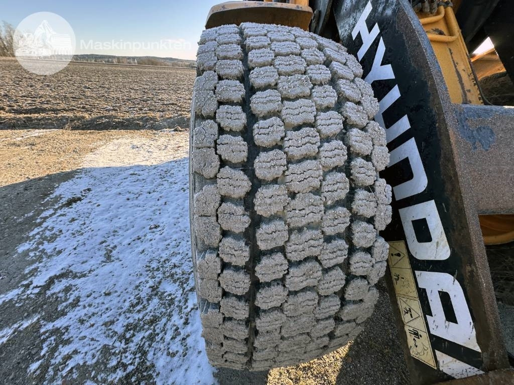 Колёсный погрузчик Hyundai HL 730 TM-7: фото 38 Колёсный погрузчик Hyundai HL 730 TM-7: фото 38