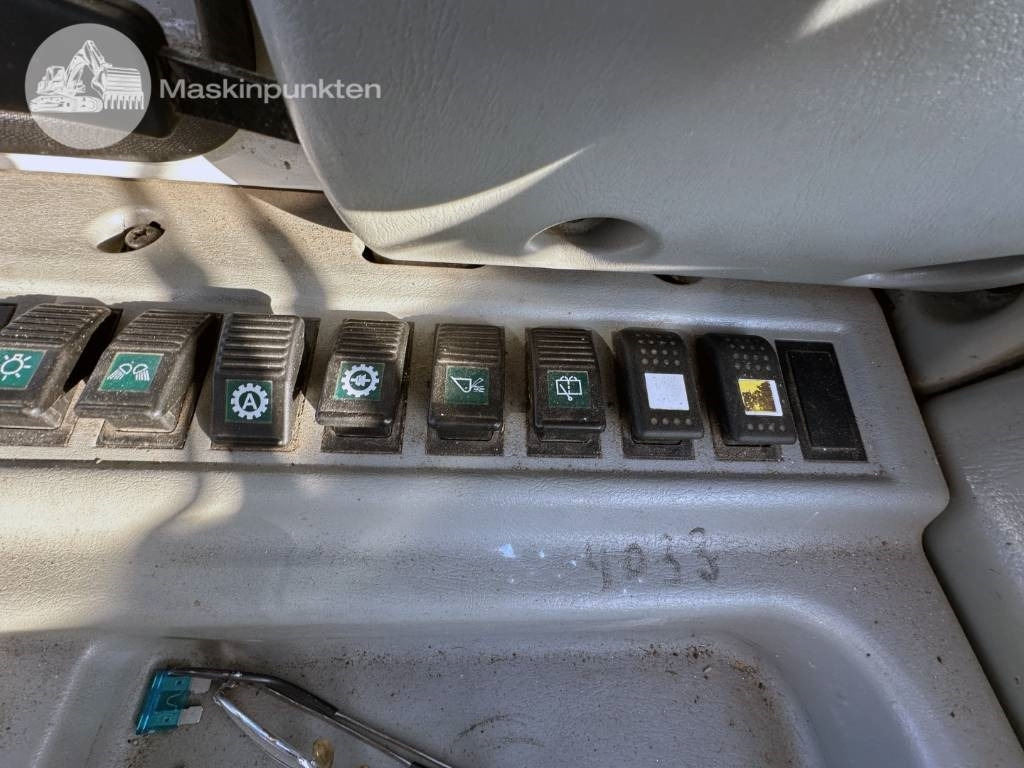 Колёсный погрузчик Hyundai HL 730 TM-7: фото 27 Колёсный погрузчик Hyundai HL 730 TM-7: фото 27