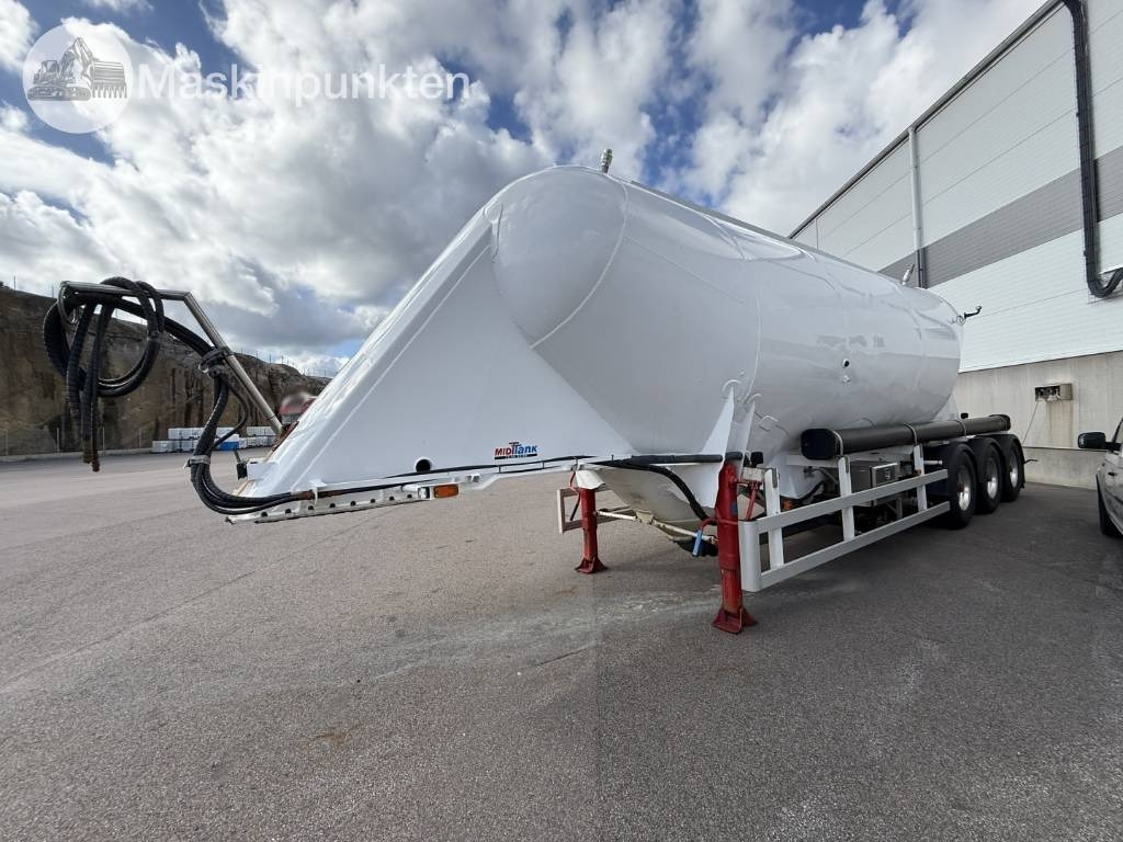 Interconsult Tanktrailer  - Полуприцеп-цистерна: фото 1 Interconsult Tanktrailer  - Полуприцеп-цистерна: фото 1