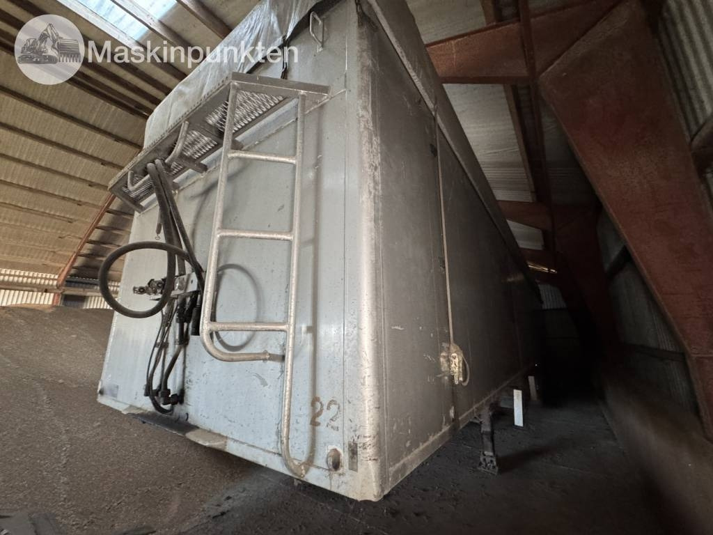 Knapen KOWF 390 - Полуприцеп с подвижным полом: фото 1 Knapen KOWF 390 - Полуприцеп с подвижным полом: фото 1