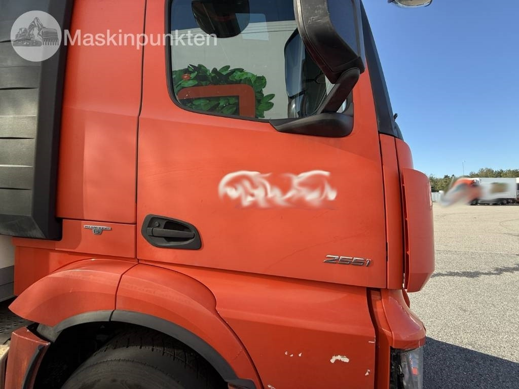 Рефрижератор Mercedes-Benz Actros 2551: фото 18 Рефрижератор Mercedes-Benz Actros 2551: фото 18