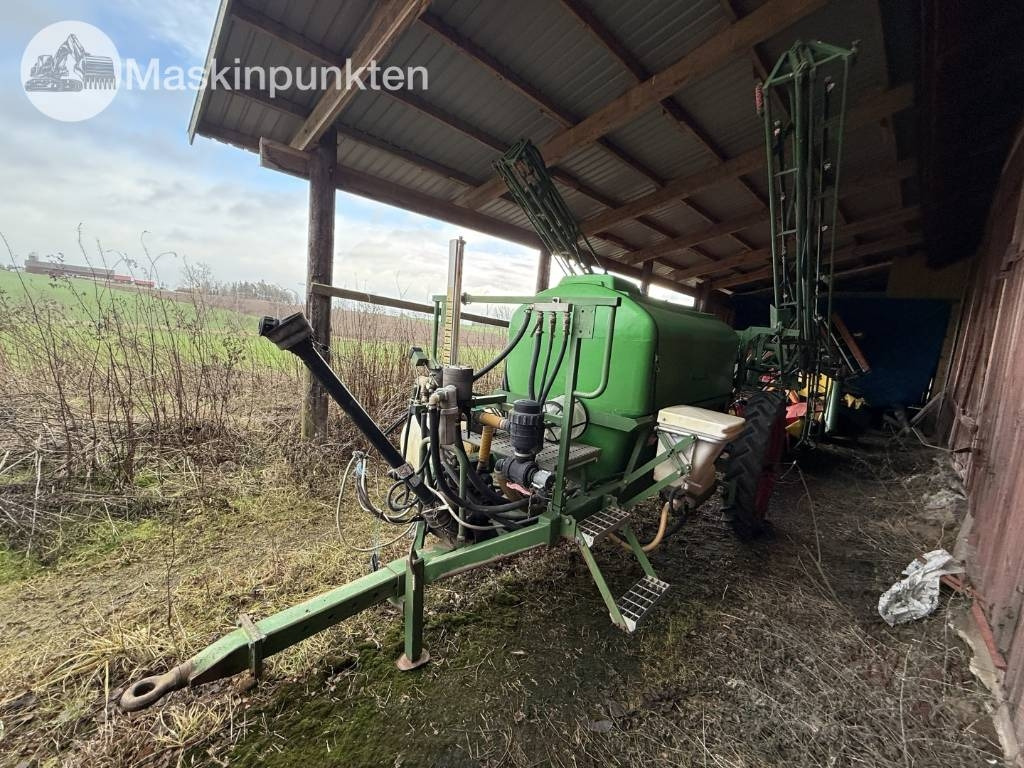 Moteska M2500 växtspruta - Прицепной опрыскиватель: фото 1 Moteska M2500 växtspruta - Прицепной опрыскиватель: фото 1