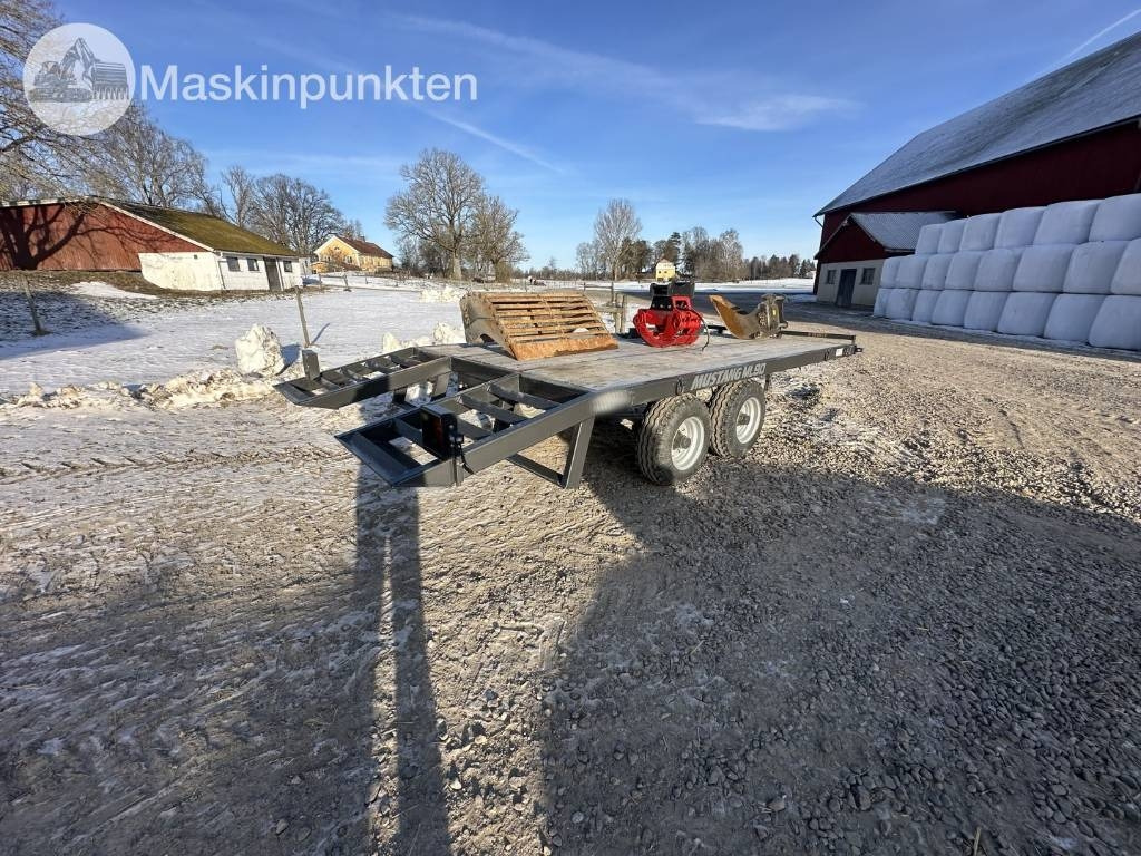 Mustang ML 90 - Низкорамный прицеп: фото 1 Mustang ML 90 - Низкорамный прицеп: фото 1