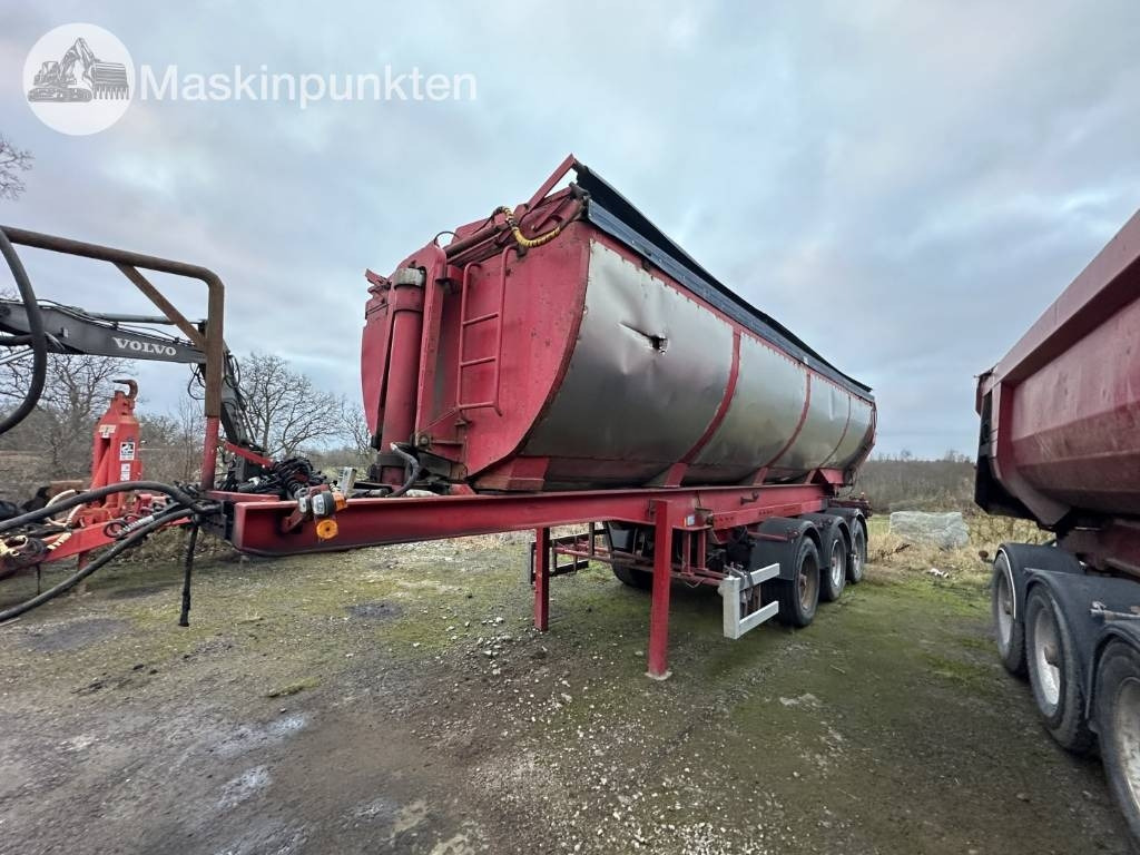 Parator asfaltstrailer - Полуприцеп: фото 1 Parator asfaltstrailer - Полуприцеп: фото 1