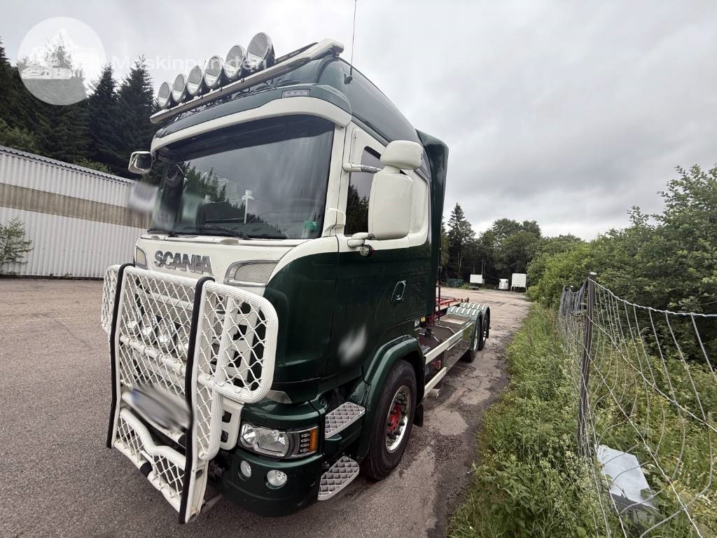 Scania R 520 LB - Крюковой мультилифт: фото 1 Scania R 520 LB - Крюковой мультилифт: фото 1