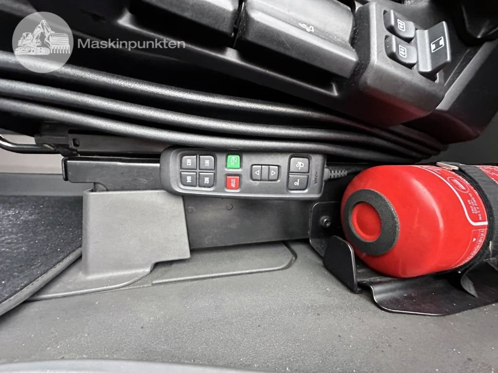 Грузовик-контейнеровоз/ Сменный кузов Scania R 580: фото 14