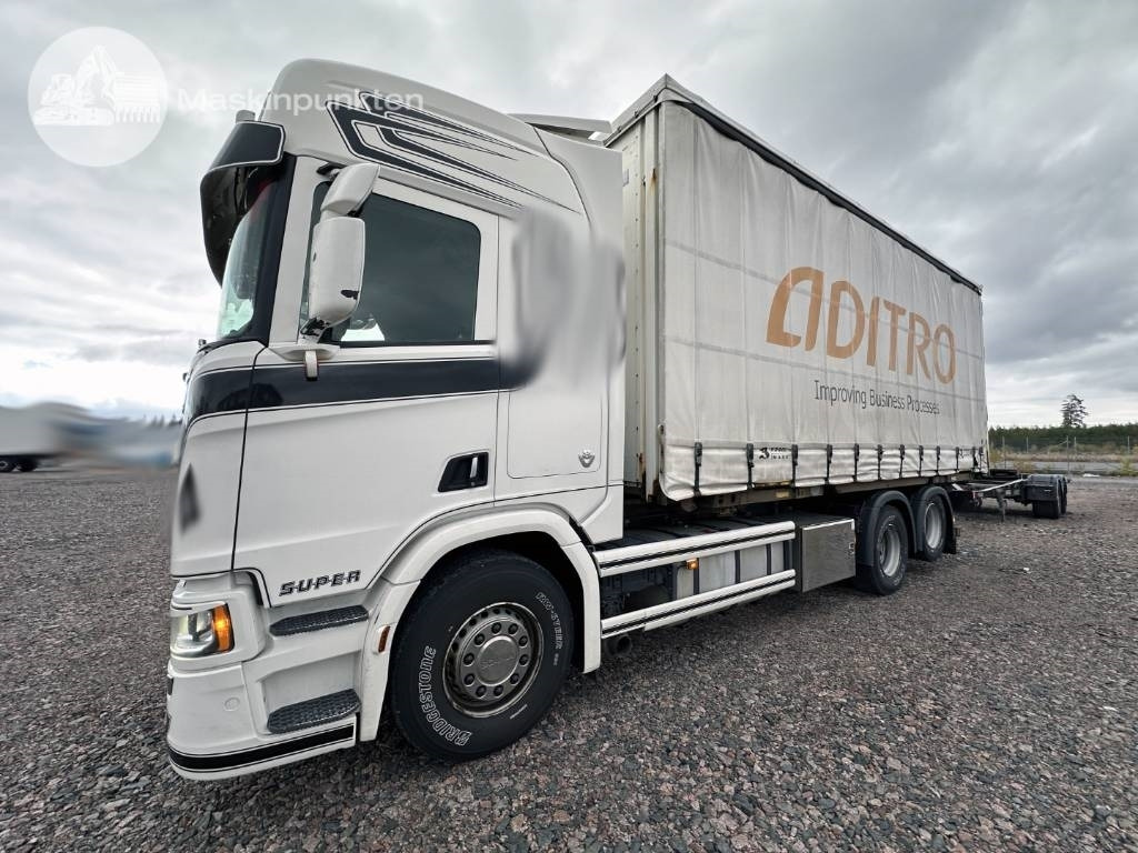 Scania R 580 - Грузовик-контейнеровоз/ Сменный кузов: фото 2 Scania R 580 - Грузовик-контейнеровоз/ Сменный кузов: фото 2