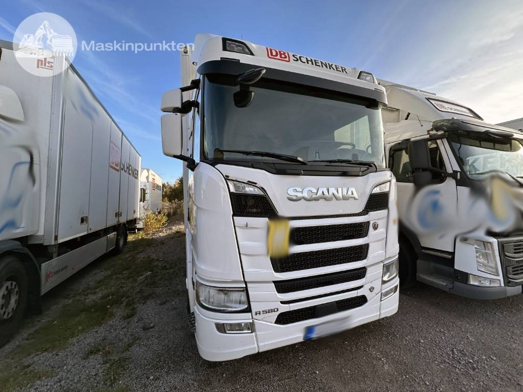 Scania R 580 - Грузовик с закрытым кузовом: фото 3 Scania R 580 - Грузовик с закрытым кузовом: фото 3