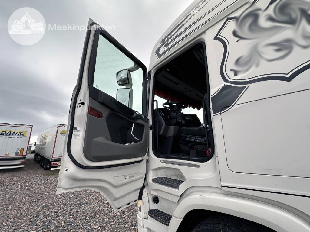 Грузовик-контейнеровоз/ Сменный кузов Scania R 580: фото 11