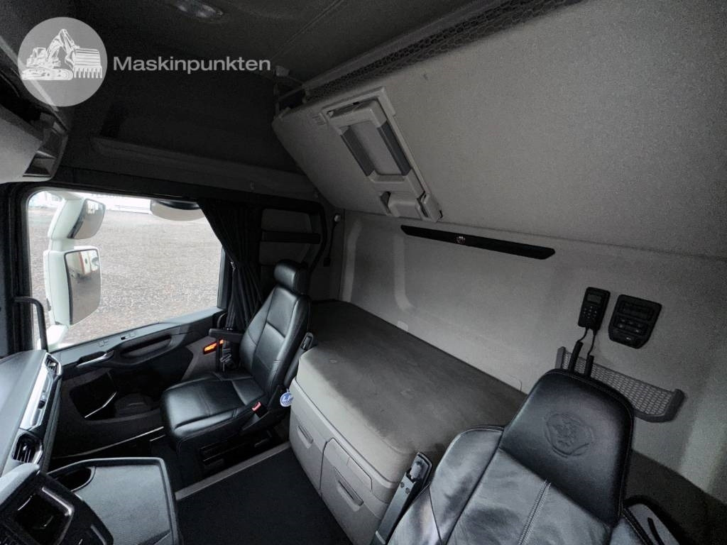Грузовик-контейнеровоз/ Сменный кузов Scania R 580: фото 35