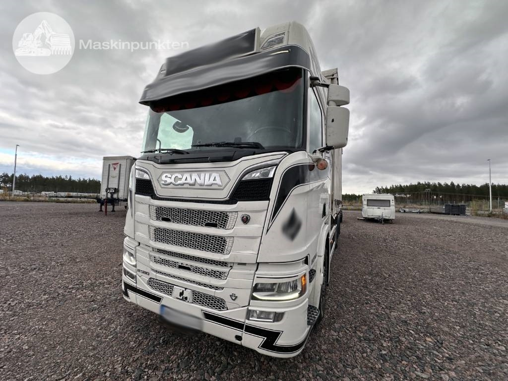 Scania R 580 - Грузовик-контейнеровоз/ Сменный кузов: фото 4 Scania R 580 - Грузовик-контейнеровоз/ Сменный кузов: фото 4