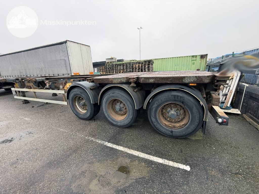 Schweriner CS 40 - Полуприцеп-контейнеровоз/ Сменный кузов: фото 1 Schweriner CS 40 - Полуприцеп-контейнеровоз/ Сменный кузов: фото 1