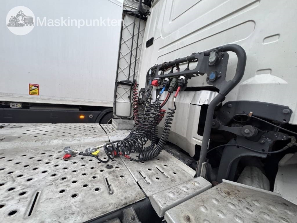 Тягач Scania R 580: фото 27