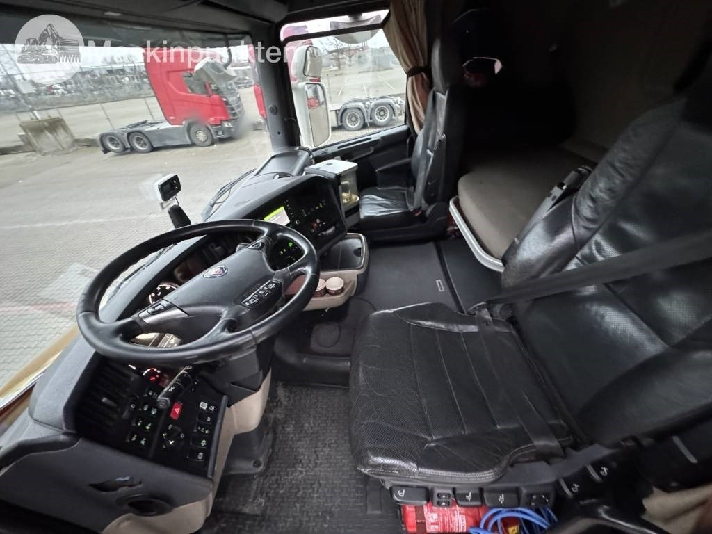 Тягач Scania R 580: фото 38