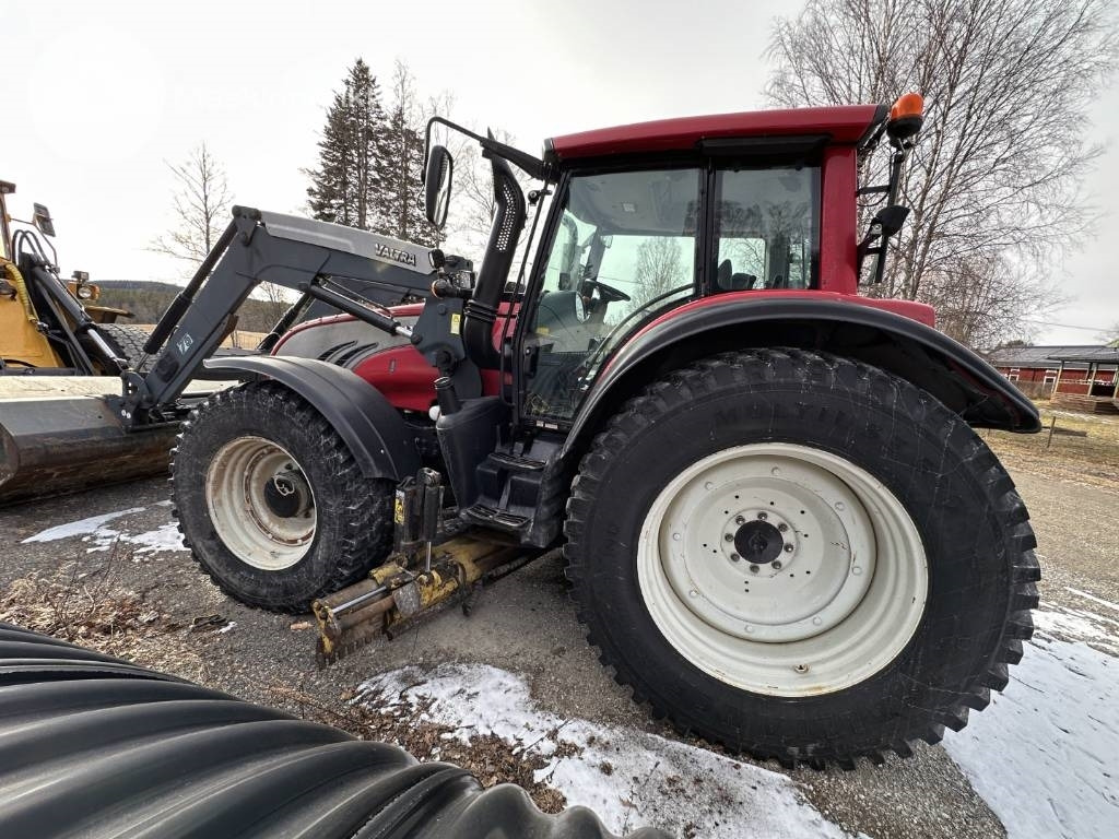 Valtra T 202 - Трактор: фото 2 Valtra T 202 - Трактор: фото 2