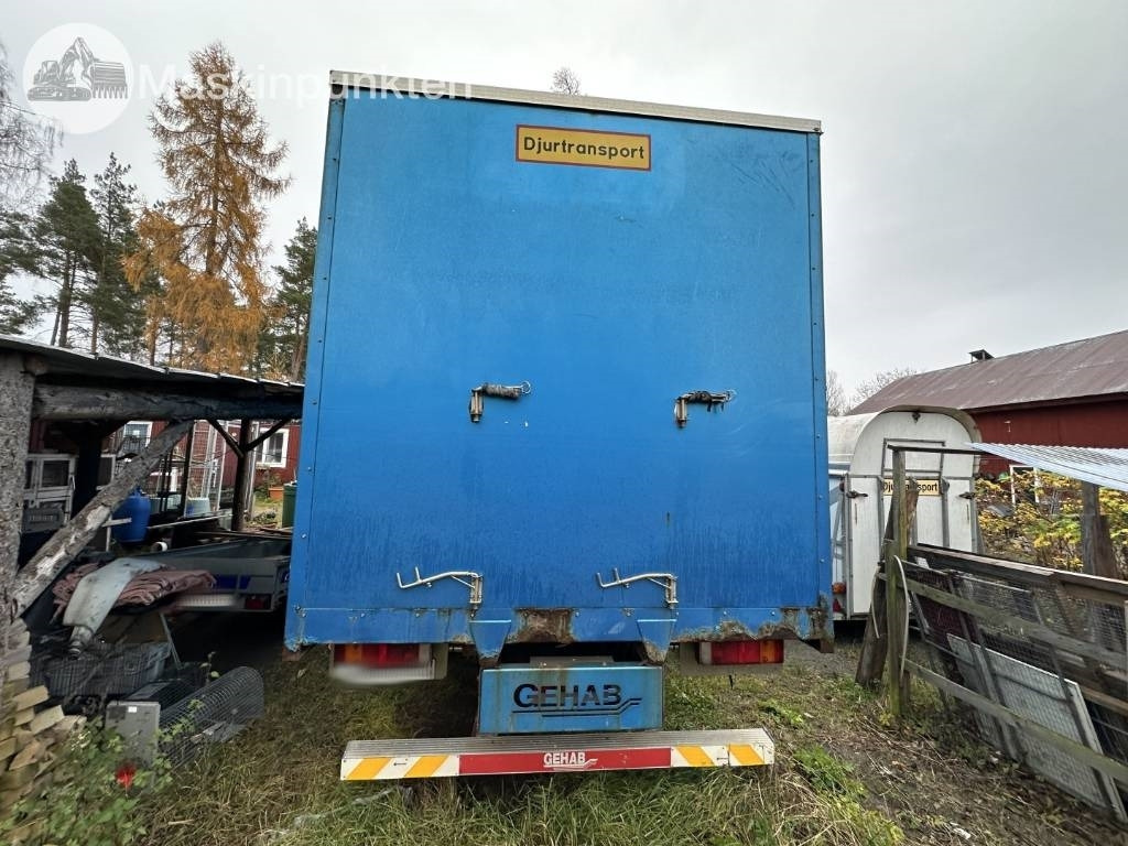 Volvo FH 12 - Грузовик для перевозки животных: фото 5 Volvo FH 12 - Грузовик для перевозки животных: фото 5