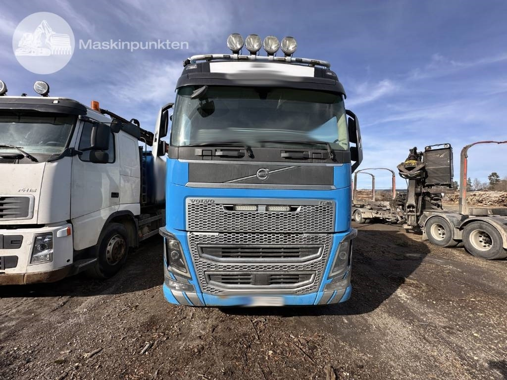 Volvo FH 16 750 - Лесовоз: фото 3 Volvo FH 16 750 - Лесовоз: фото 3