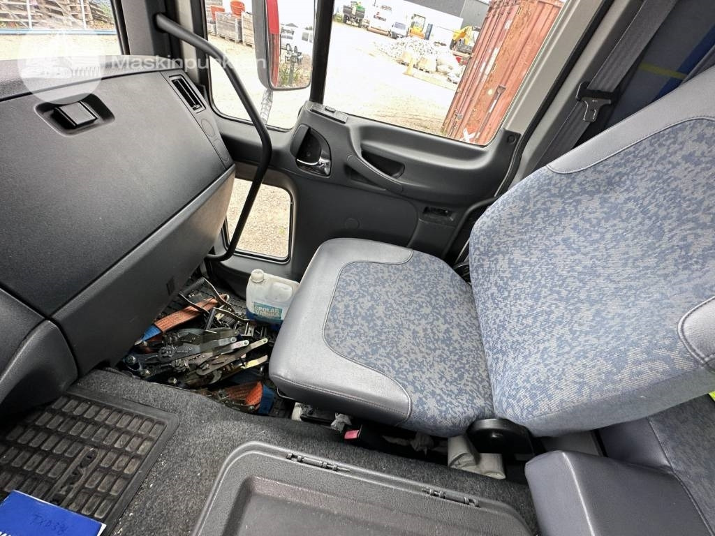 Грузовик с закрытым кузовом Volvo FL 6: фото 45