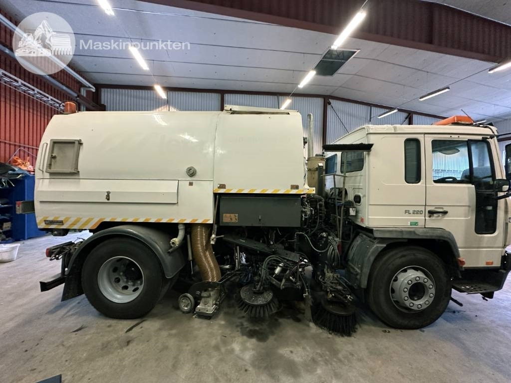 Volvo FL 618 - Мусоровоз: фото 1 Volvo FL 618 - Мусоровоз: фото 1