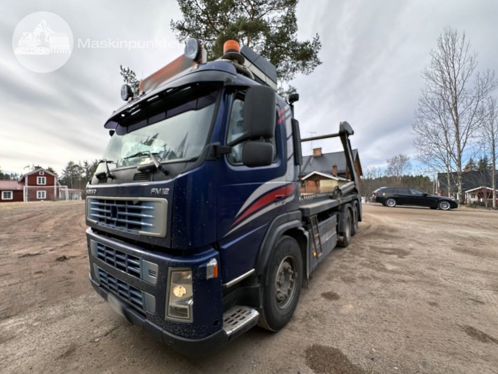 Volvo FM 12 420 LAXO Liftdumper + lastväxlare + flak  - Портальный бункеровоз: фото 1 Volvo FM 12 420 LAXO Liftdumper + lastväxlare + flak  - Портальный бункеровоз: фото 1