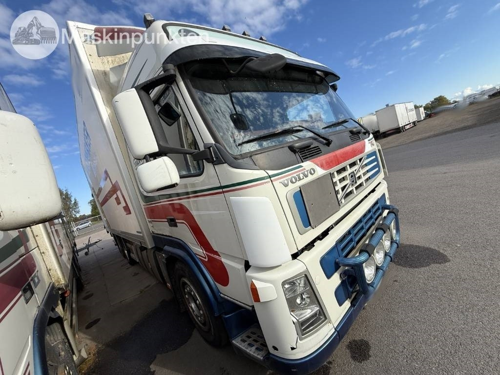 Volvo FM 440  - Грузовик с закрытым кузовом: фото 3 Volvo FM 440  - Грузовик с закрытым кузовом: фото 3
