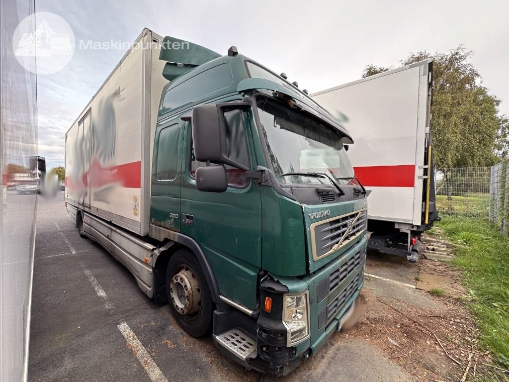 Volvo FM 9 300 - Грузовик с закрытым кузовом: фото 1 Volvo FM 9 300 - Грузовик с закрытым кузовом: фото 1