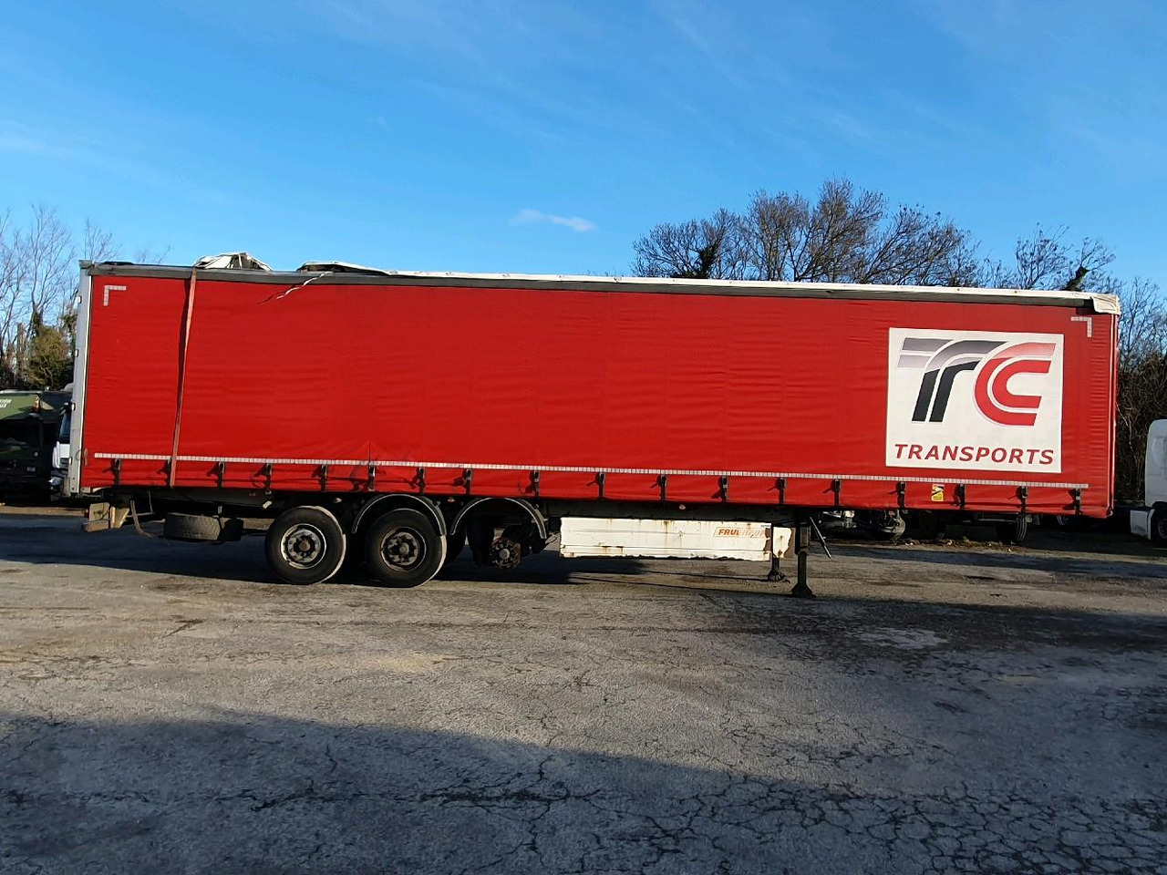 FRUEHAUF SEMI SAVOYARDE FST4FC - Тентованный полуприцеп: фото 3 FRUEHAUF SEMI SAVOYARDE FST4FC - Тентованный полуприцеп: фото 3