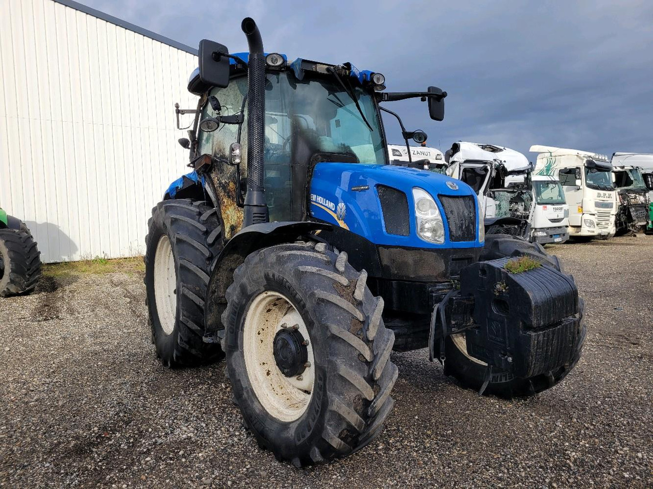 NEW HOLLAND T6.175 - Трактор: фото 1 NEW HOLLAND T6.175 - Трактор: фото 1