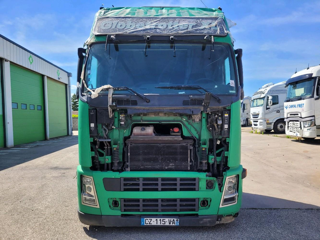 VOLVO FH12 420 GLOBETROTTER - Грузовик-контейнеровоз/ Сменный кузов: фото 2 VOLVO FH12 420 GLOBETROTTER - Грузовик-контейнеровоз/ Сменный кузов: фото 2