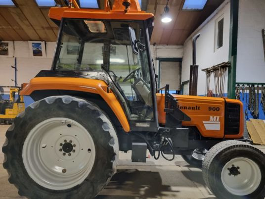 Renault RENAULT 900 MI - Трактор: фото 2 Renault RENAULT 900 MI - Трактор: фото 2