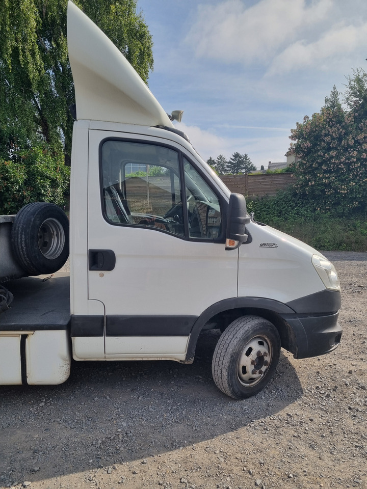 IVECO 40C35 - Тягач: фото 3 IVECO 40C35 - Тягач: фото 3
