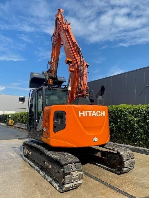 Hitachi ZX 135 US-6 - Гусеничный экскаватор: фото 4 Hitachi ZX 135 US-6 - Гусеничный экскаватор: фото 4