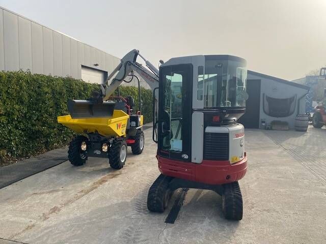 Takeuchi TB 23 R - Мини-экскаватор: фото 1 Takeuchi TB 23 R - Мини-экскаватор: фото 1