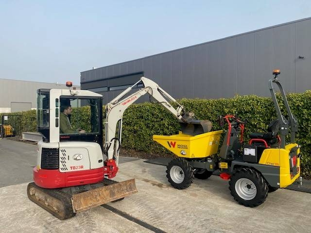 Мини-экскаватор Takeuchi TB 23 R: фото 1