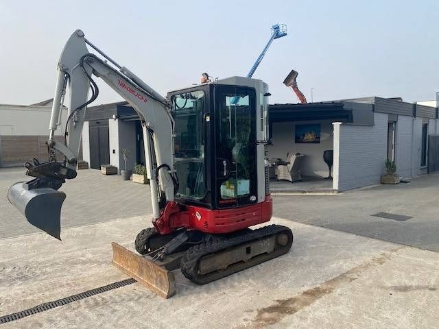 Takeuchi TB 23 R - Мини-экскаватор: фото 3 Takeuchi TB 23 R - Мини-экскаватор: фото 3