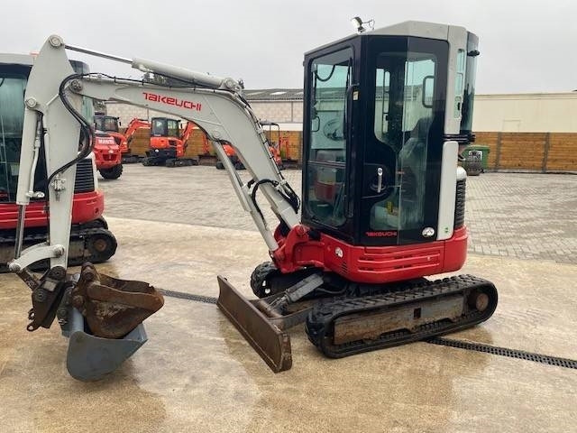 Takeuchi TB 23 R - Мини-экскаватор: фото 4 Takeuchi TB 23 R - Мини-экскаватор: фото 4