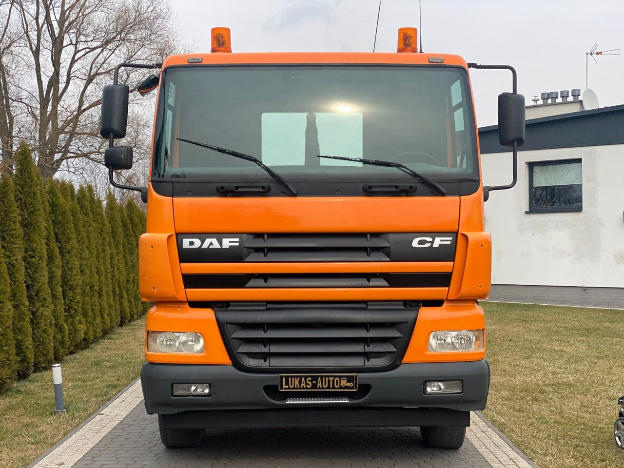 DAF CF 85.340 6X4 MANUAL GEARBOX - Крюковой мультилифт: фото 2 DAF CF 85.340 6X4 MANUAL GEARBOX - Крюковой мультилифт: фото 2