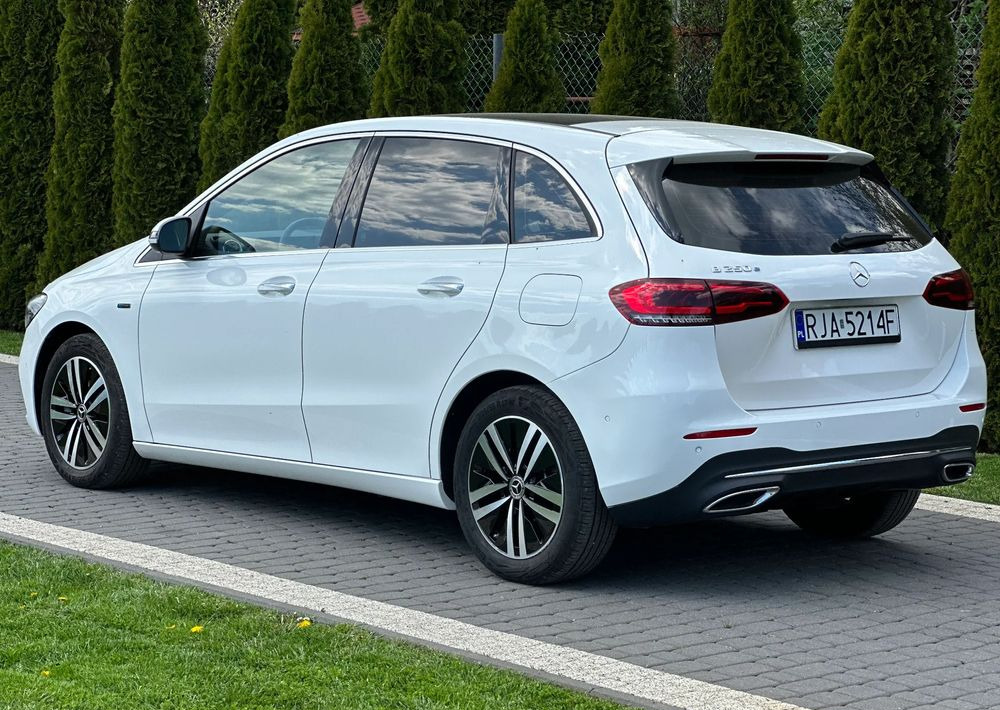 Mercedes-Benz Klasa B - Седан: фото 5 Mercedes-Benz Klasa B - Седан: фото 5