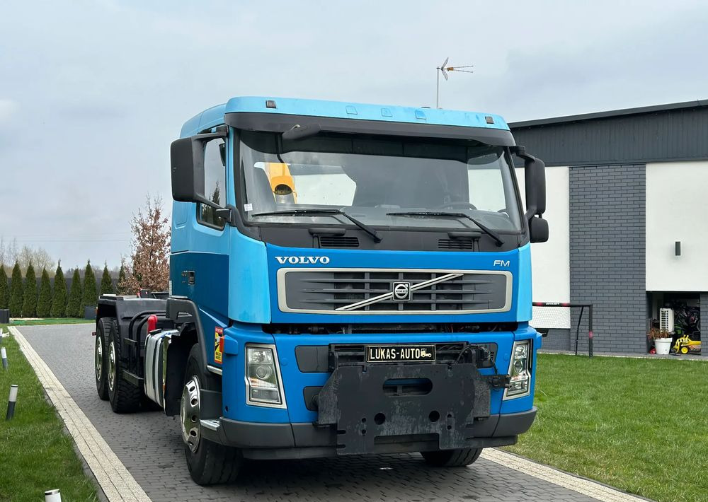 Volvo FM 400 HAKOWIEC 6X4 - Крюковой мультилифт: фото 3 Volvo FM 400 HAKOWIEC 6X4 - Крюковой мультилифт: фото 3
