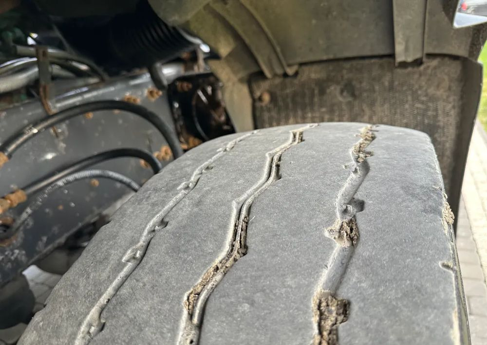 Крюковой мультилифт Volvo FM 400 HAKOWIEC 6X4: фото 13 Крюковой мультилифт Volvo FM 400 HAKOWIEC 6X4: фото 13