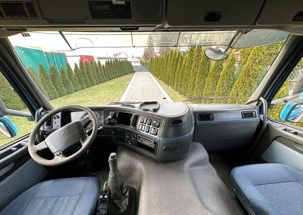 Крюковой мультилифт Volvo FM 400 HAKOWIEC 6X4: фото 10 Крюковой мультилифт Volvo FM 400 HAKOWIEC 6X4: фото 10