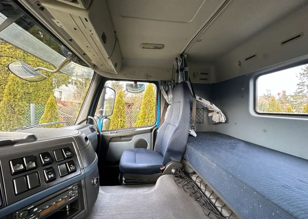 Крюковой мультилифт Volvo FM 400 HAKOWIEC 6X4: фото 11 Крюковой мультилифт Volvo FM 400 HAKOWIEC 6X4: фото 11