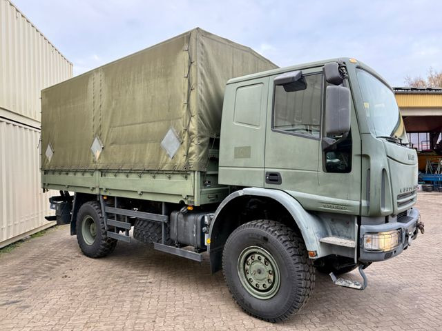 Iveco 140E24 4x4 / Armee / / Camper - Тентованный грузовик: фото 2 Iveco 140E24 4x4 / Armee / / Camper - Тентованный грузовик: фото 2