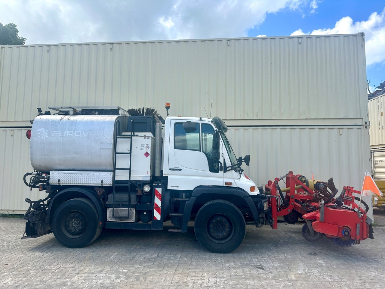 Unimog U400 Schäfer-Technic Bitum/Asphalt / TÜV 02/2026 - Асфальтоукладочная техника: фото 5 Unimog U400 Schäfer-Technic Bitum/Asphalt / TÜV 02/2026 - Асфальтоукладочная техника: фото 5