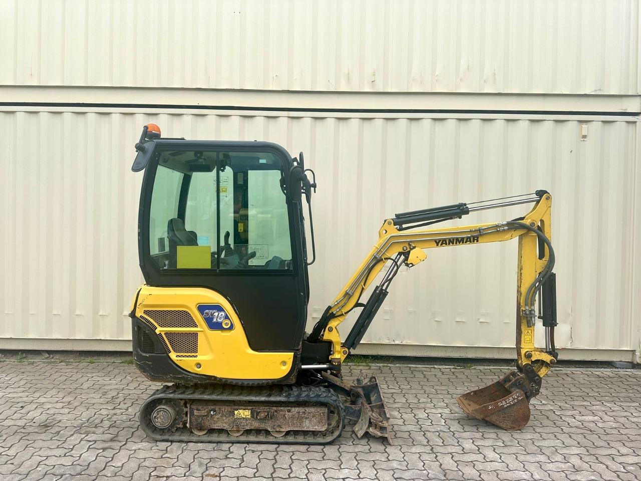 Yanmar SV18 / 2020 BJ / 1.374 H / Verbreit. LW - Мини-экскаватор: фото 1 Yanmar SV18 / 2020 BJ / 1.374 H / Verbreit. LW - Мини-экскаватор: фото 1